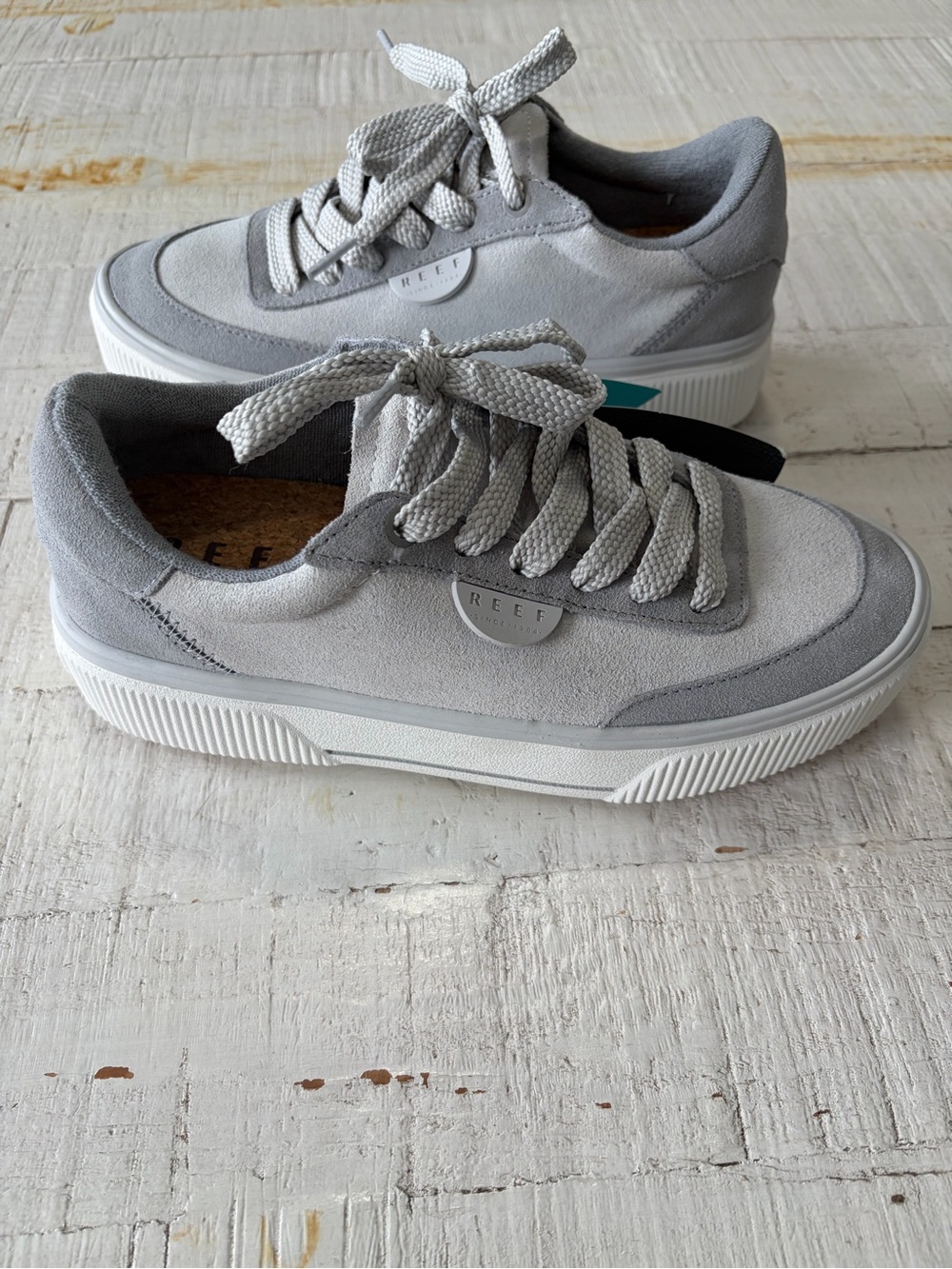 REEF Womens Lay Day Lift Vintage‎ White Suede Lace Up Sneakers